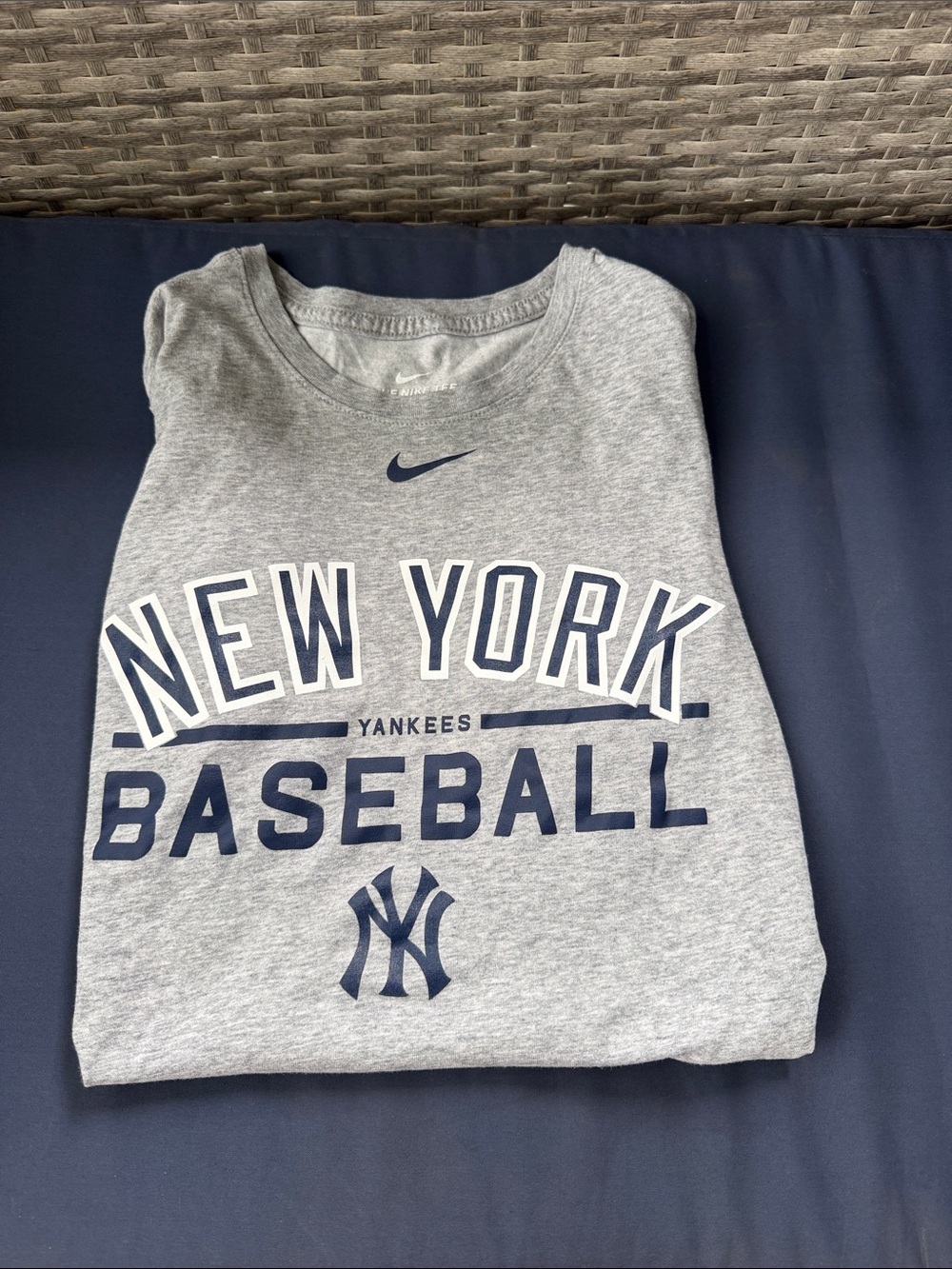 Nike Gray New York Yankees Baseball Tee - Navy Graphics